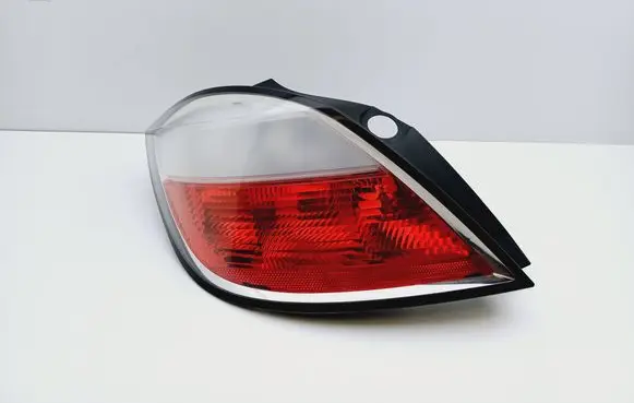 Opel Astra H Rear/tail lights 24451835