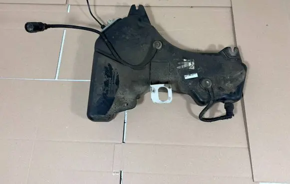 Citroen C5 FAP fluid tank 9681917180 09830029900