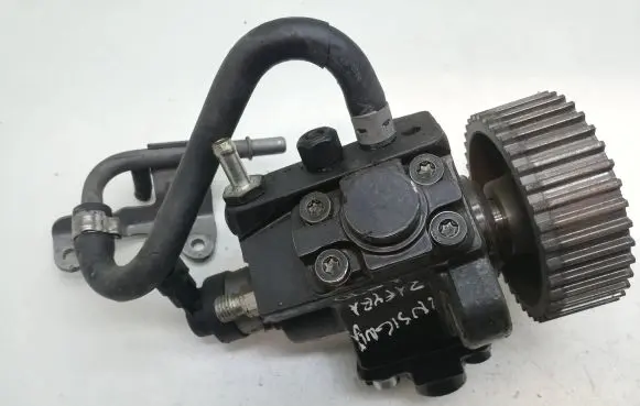 Opel Insignia A Fuel injection high pressure pump 0445010193