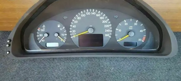 Mercedes-Benz E W210 Speedometer (instrument cluster) A2105405248