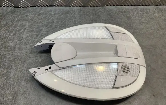 Mercedes-Benz E W211 Front seat light A2118209301
