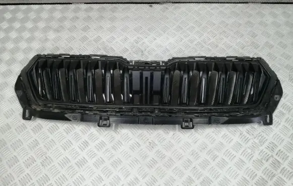 Skoda Karoq Front bumper upper radiator grill 57A853653G