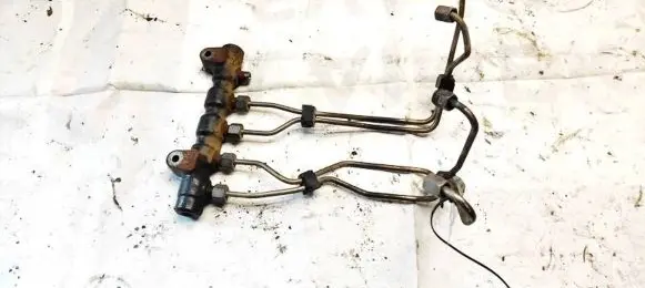 Fuel main line pipe