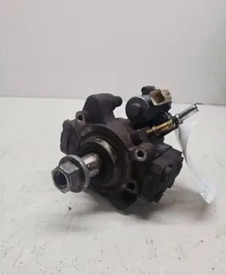 Citroen C4 I Picasso Fuel injection high pressure pump 9672605380