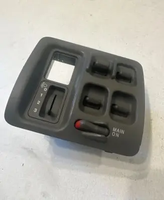 Honda CR-V Electric window control switch M17422