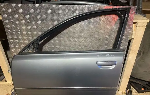 Audi A8 S8 D3 4E Front door