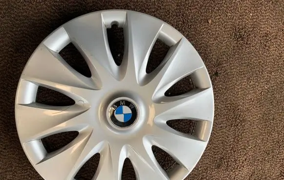 BMW 1 F20 F21 R16 wheel hub/cap/trim 6791806