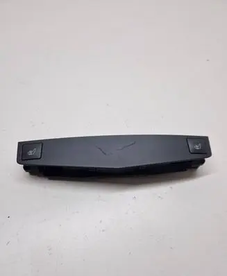 Mercedes-Benz C W204 Seat heating switch A2048705910