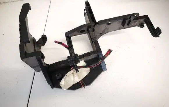 Volkswagen Fox Other exterior part 6q1907371b