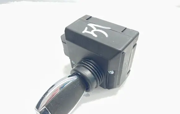 Mercedes-Benz C W204 Ignition lock A2075450108