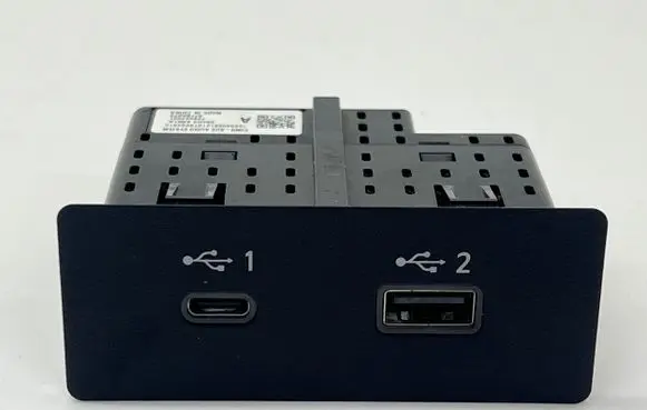 Mitsubishi Outlander IV USB socket connector 284H36RA1A 8718A073 726043001