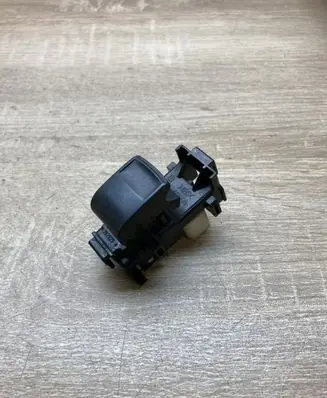 Toyota Yaris Electric window control switch 8292J81 1928294