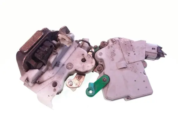 Nissan Terrano Rear door lock
