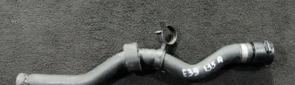 BMW 5 E39 Engine coolant pipe/hose