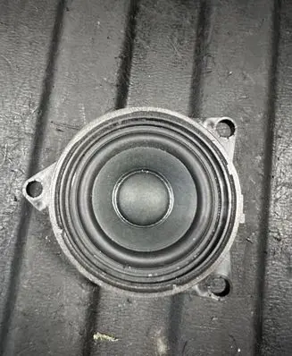 Volvo S90, V90 Front door speaker 31489045