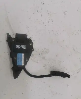 Renault Master II Accelerator throttle pedal