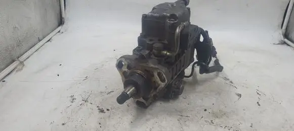 Audi A4 S4 B5 8D Fuel injection high pressure pump 0160404969