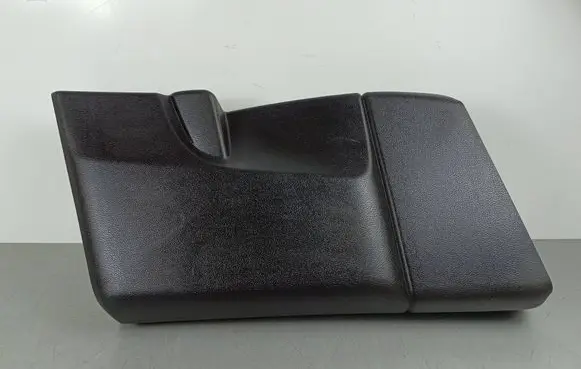 Maserati Levante (B) pillar trim (bottom) 670040375 13097867