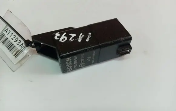 Opel Antara Glow plug pre-heat relay 96440063