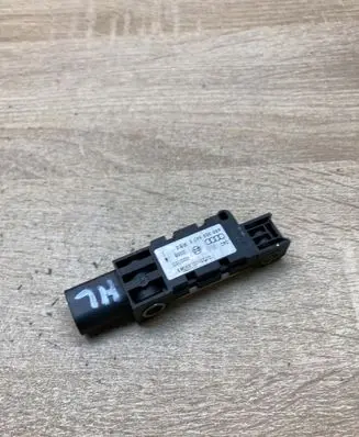 Audi A6 S6 C5 4B Airbag control unit/module 4B0959643E