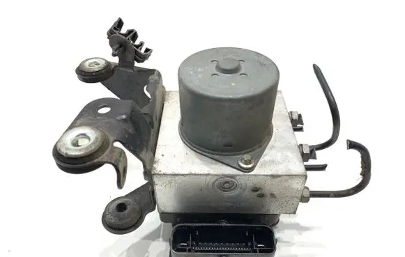 Ford Mondeo MK IV ABS Pump 7G91-2C405-AB