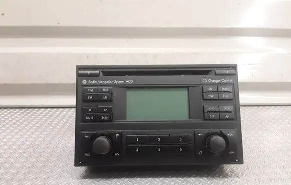 Volkswagen Golf IV Radio/CD/DVD/GPS head unit 7612001377 1J0035191A