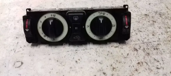 Mercedes-Benz CLK A208 C208 Climate control unit 1708300685