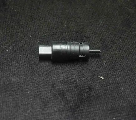 BMW 6 F12 F13 Windscreen/windshield washer pump 6934160