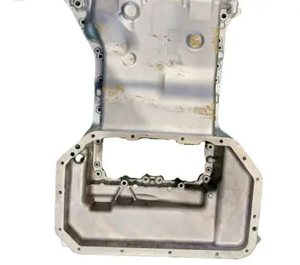 Mercedes-Benz C W204 Oil sump A6510142400