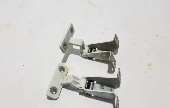 Dacia Dokker Loading door upper hinge 904000869R