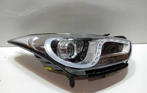 Hyundai i40 Headlight/headlamp 921023Z041