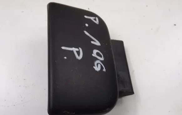 Peugeot 106 Front door exterior handle