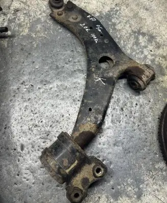 Volvo V50 Front lower control arm/wishbone