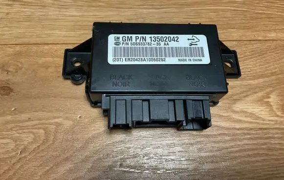 Opel Insignia A Seat heating relay 13502042 ER20428A10060252 5DS933782