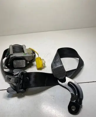 Volkswagen Golf Plus Front seatbelt 5M1857705 AL10109705H 07042005