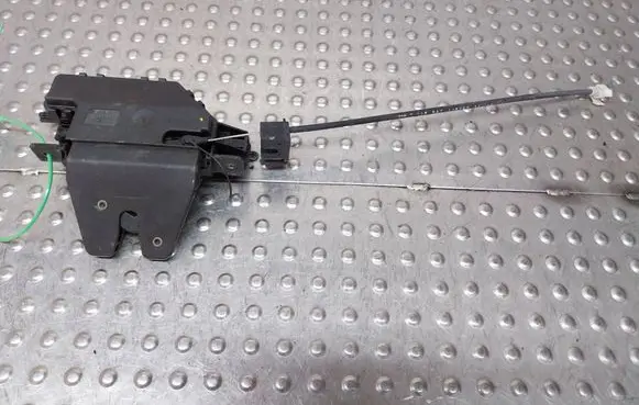BMW 3 E90 E91 Tailgate/trunk/boot lock/catch/latch S26380332 7840617