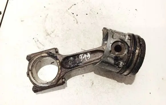 Piston with connecting rod