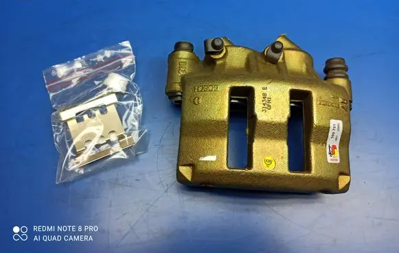 Opel Movano A Front brake caliper 0204103731 7701205764 BOSCH