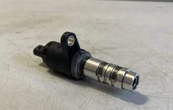 Audi Q3 F3 Camshaft vanos timing valve 104E906455AC 21150617