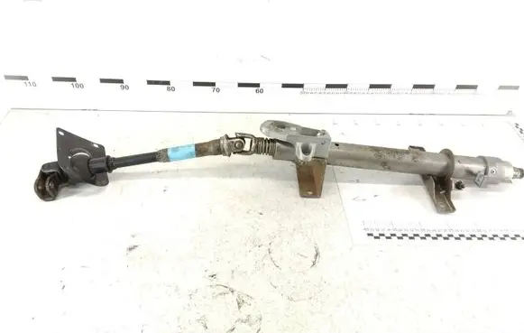 Mercedes-Benz Sprinter W906 Steering wheel axle A9064600916 Z0030007 140860098