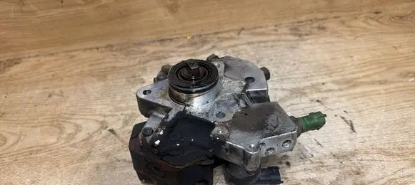 Volvo C70 Fuel injection high pressure pump 0445010111