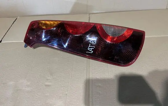 Nissan Note (E11) Rear/tail lights 220-16752