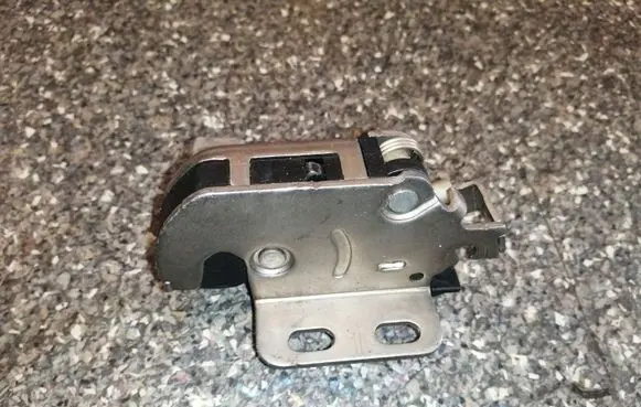 Mercedes-Benz Sprinter W906 Loading door lock A9067400035