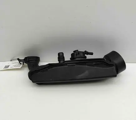 Opel Mokka B Intake resonator 9835944580