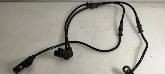Mercedes-Benz CLK A209 C209 ABS brake wheel speed sensor A2035400417 A2035401505