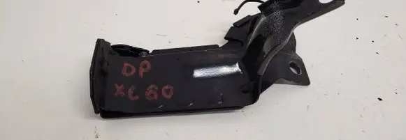 Volvo XC60 Front bumper mounting bracket