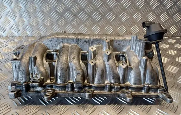 Opel Zafira B Intake manifold 8973858235 0930620165 700997160
