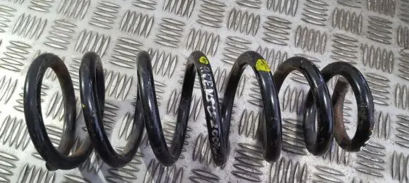 Toyota Avensis T250 Rear coil spring