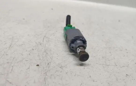 Clutch pedal sensor