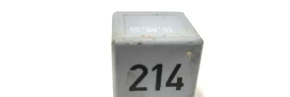 Volkswagen PASSAT B5 Other relay 443951253K